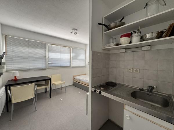 Montpellier (34070) MONTPELLIER 34000 - STUDIO CENTRAL FAC - 20 m2 - Garage