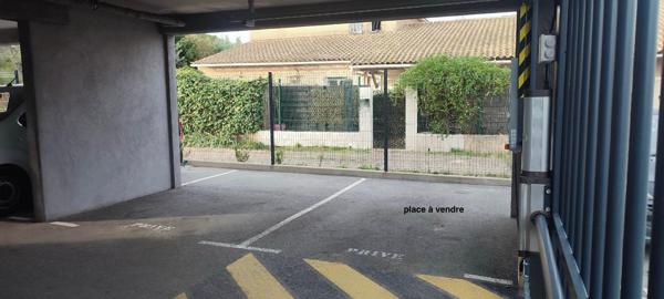 Fréjus Cais- parking sans résidence sécurisée