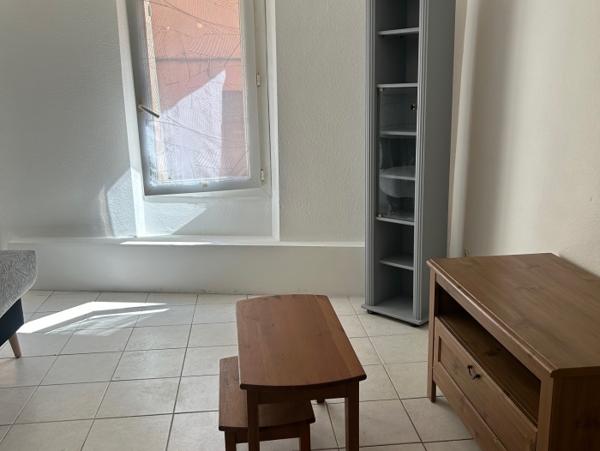 Location Appartement 1 pièce Gardanne (13120) - CENTRE VILLE