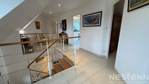 QUIBERON - Grande maison d'architecte à vendre proche du centre-ville et des plages de la baie !