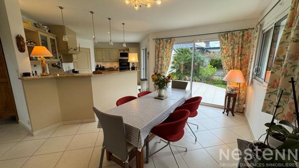 QUIBERON - Grande maison d'architecte à vendre proche du centre-ville et des plages de la baie !