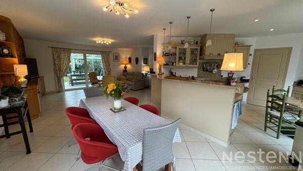 QUIBERON - Grande maison d'architecte à vendre proche du centre-ville et des plages de la baie !