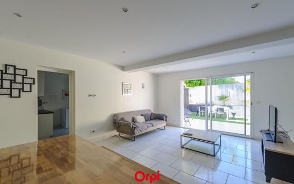 Maison à vendre    5 pièces •  La Rochelle