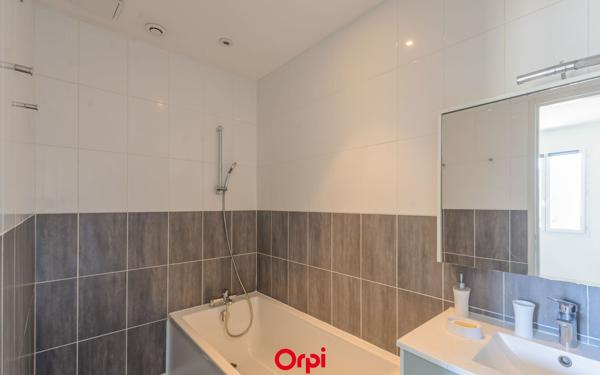 Maison à vendre    5 pièces •  La Rochelle
