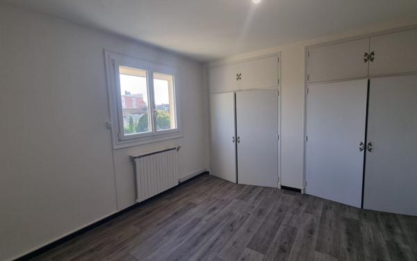 Appartement à louer    3 pièces • 75 m2 Montauban