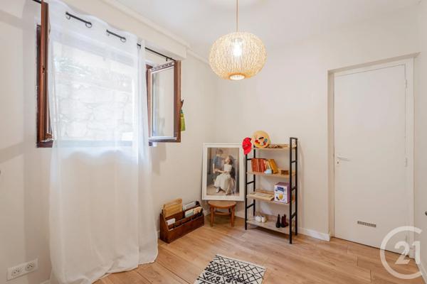 Appartement F3 à vendre  3 pièces - 53 m 2   VILLEFRANCHE SUR MER  - 06