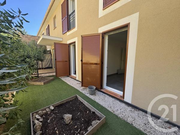 Appartement F4 à vendre  4 pièces - 72,82 m 2   STE MAXIME  - 83