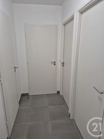 Appartement F4 à vendre  4 pièces - 72,82 m 2   STE MAXIME  - 83