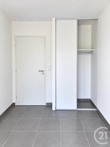 Appartement F4 à vendre  4 pièces - 72,82 m 2   STE MAXIME  - 83