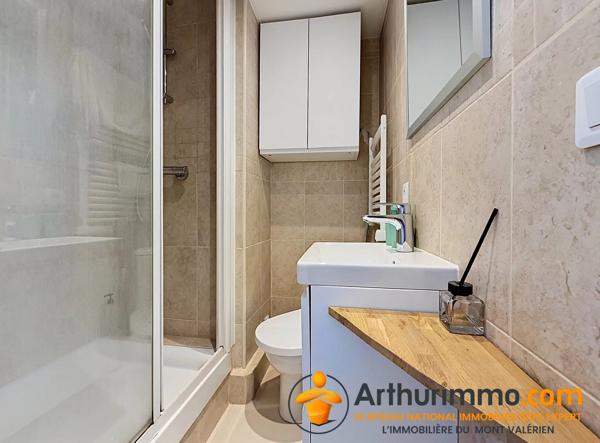 Vente                                                      Studio
                        
                                         26 m2                     à Puteaux