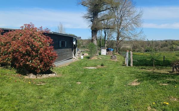 Maison à vendre    2 pièces •  Lafat