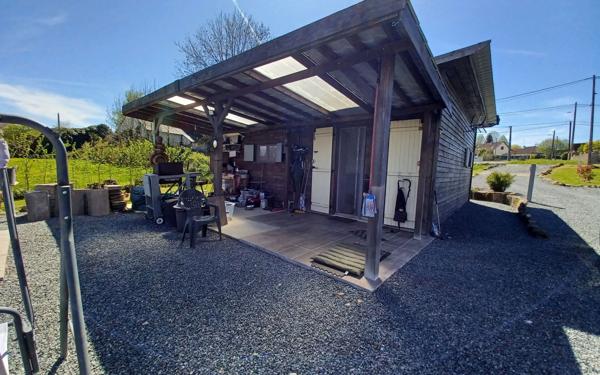 Maison à vendre    2 pièces •  Lafat