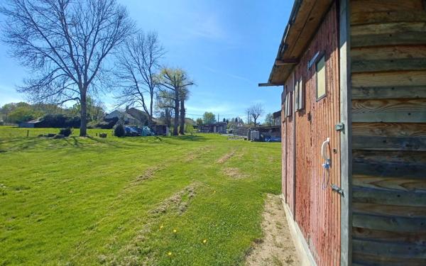 Maison à vendre    2 pièces •  Lafat