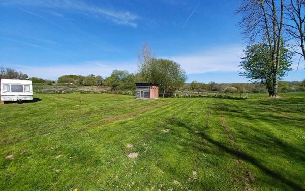 Maison à vendre    2 pièces •  Lafat