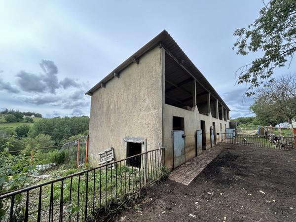 Bergerie avec terres agricoles à proximité immédiate de NOGENT LE ROTROU