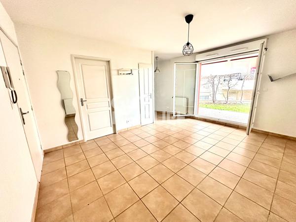 Clermont-Ferrand T1 de 26m2 avec terrasse, jardin et garage