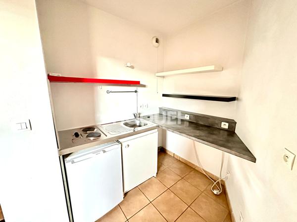 Clermont-Ferrand T1 de 26m2 avec terrasse, jardin et garage