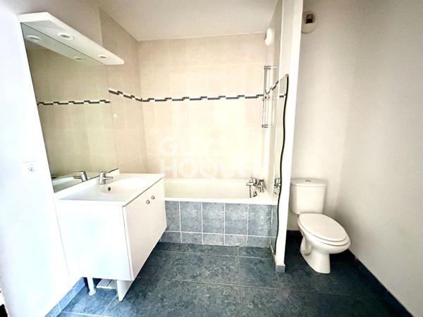 Clermont-Ferrand T1 de 26m2 avec terrasse, jardin et garage