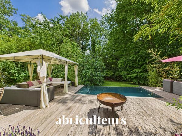 Magnifique maison contemporaine avec jardin paysager et piscine L'ETANG-LA-VILLE