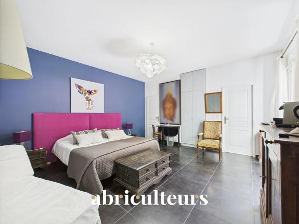 Magnifique maison contemporaine avec jardin paysager et piscine L'ETANG-LA-VILLE