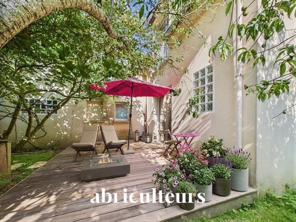 Magnifique maison contemporaine avec jardin paysager et piscine L'ETANG-LA-VILLE