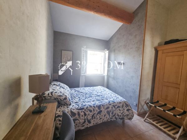 Villa 6 pièce(s) 5 chambre(s) 170 m²