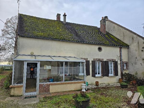 Maison 4 pièces / 3 chambres avec dépendances sur 4447m² de terrain