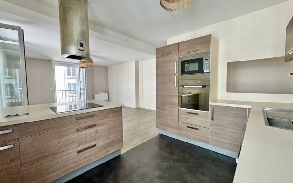 Appartement à vendre    3 pièces • 72,38 m2 Brest