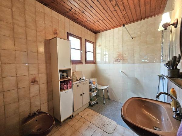 Saint-Vite (47500) Propriété en pierre avec grandes dépendances sur 3800 m² dans le fumélois en Lot et Garonne