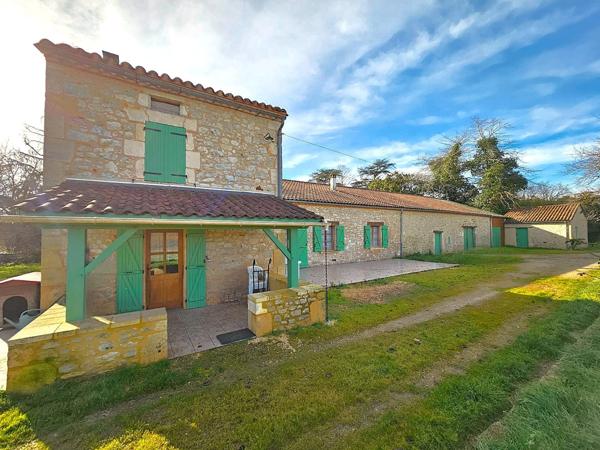 Saint-Vite (47500) Propriété en pierre avec grandes dépendances sur 3800 m² dans le fumélois en Lot et Garonne