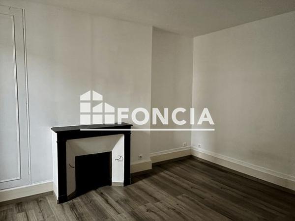 Location Appartement 3 pièces 53.5 m² - 59 RUE DE PARIS Nemours 77140