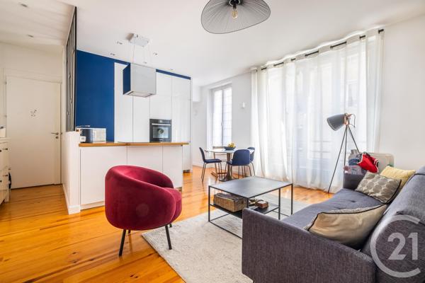 Appartement à vendre  3 pièces - 63,12 m 2   PARIS  - 75007