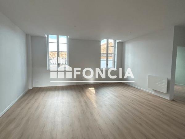 Location Appartement 2 pièces 50.18 m² - 8 RUE PAUL PONS Agen 47000