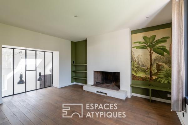 Maison familiale à l’identité affirmée dans le bourg de Lécousse