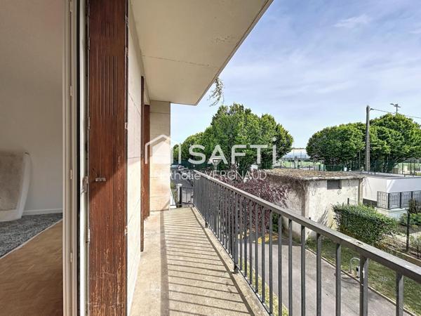 APPARTEMENT FAMILIAL LUMINEUX ET TRAVERSANT