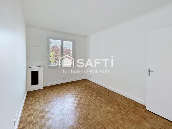 APPARTEMENT FAMILIAL LUMINEUX ET TRAVERSANT