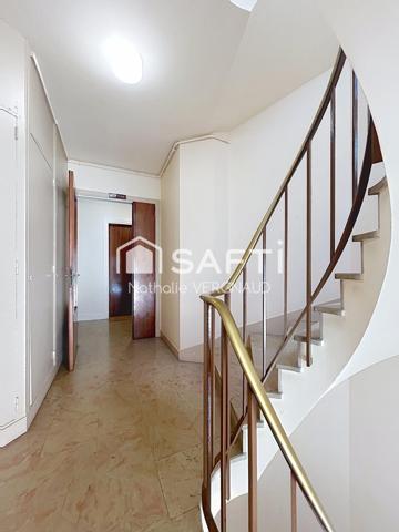 APPARTEMENT FAMILIAL LUMINEUX ET TRAVERSANT