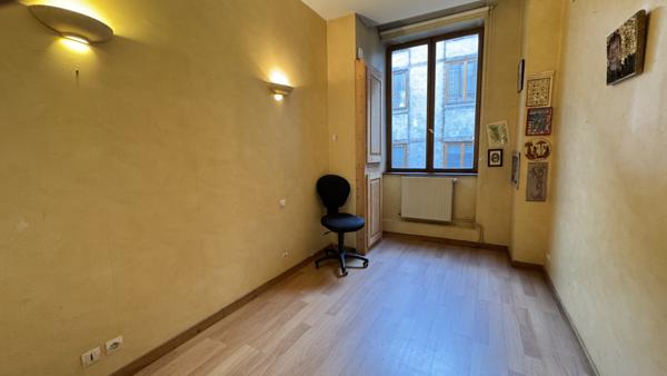 Saint-Étienne (42000) Appartement type F3 de 68m2 idéal investisseur