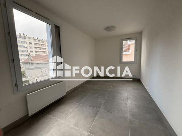 Location Studio 18.8 m² - 4 Ter Rue Ponsard Grenoble 38100