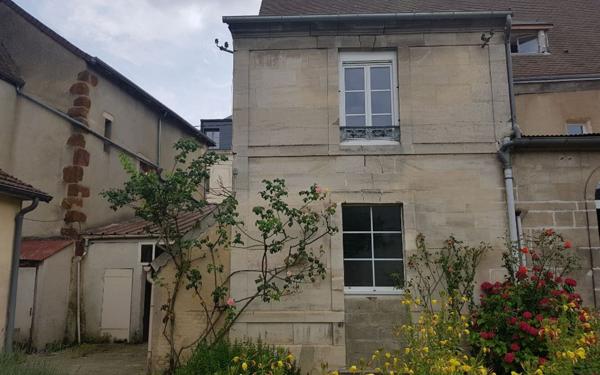 Appartement à louer    3 pièces •  Mamers