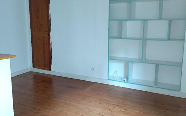Appartement à louer    3 pièces •  Mamers