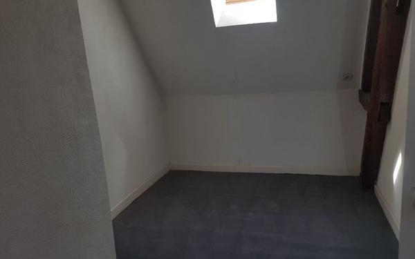 Appartement à louer    3 pièces •  Mamers