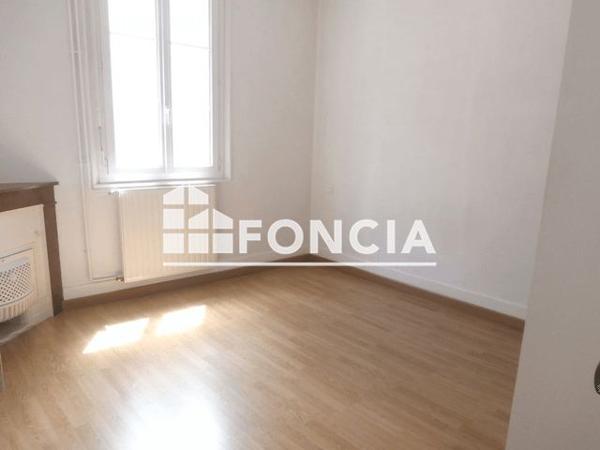 Location Appartement 4 pièces 76.6 m² - 12 RUE HENRI JACQUIER Vienne 38200