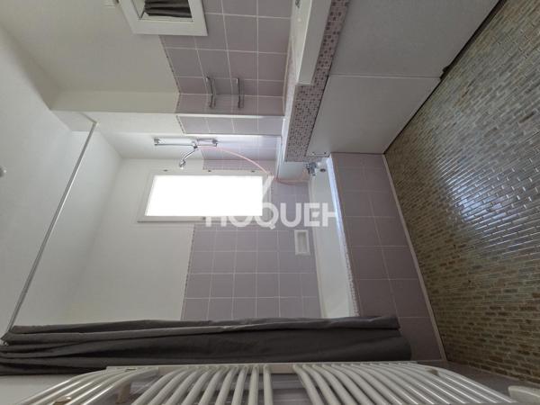 Appartement à LOUER 3 pièces de 75 m² avec parking couvert, terrasse, balcon et cave
