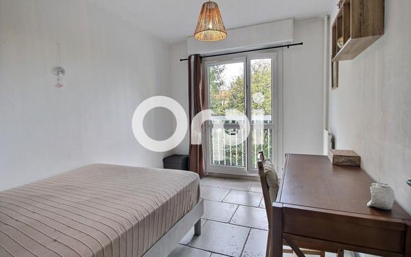 Appartement à vendre    3 pièces • 75 m2 Marseille 10