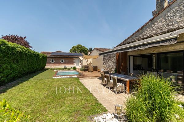MÉDOC – MAISON DE MAÎTRE – ACTIVITÉ COMMERCIALE – JOHN TAYLOR