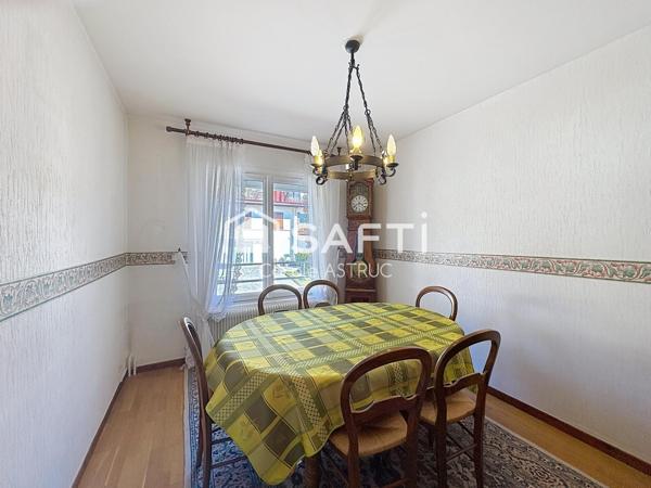 Jolie maison de ville mitoyenne proche toutes commodités