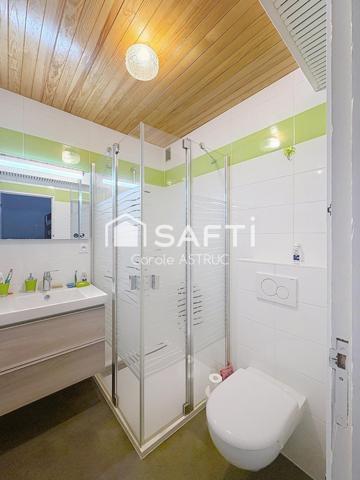 Jolie maison de ville mitoyenne proche toutes commodités