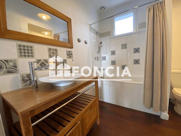 Location Appartement 4 pièces 110 m² - 24 RUE DES COSSES Migne-auxances 86440