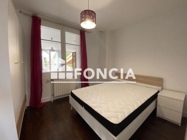 Location Appartement 4 pièces 110 m² - 24 RUE DES COSSES Migne-auxances 86440